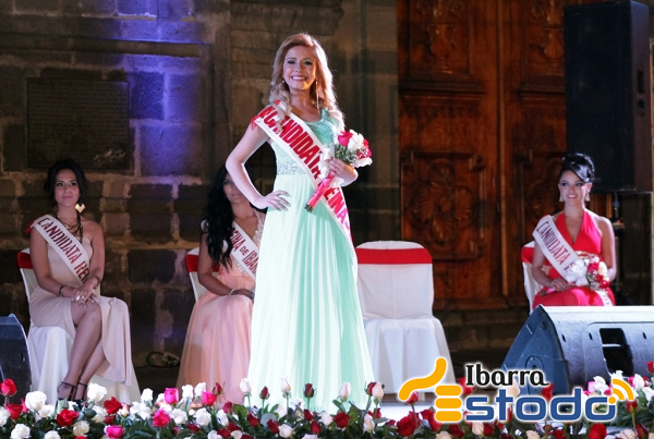 Serenata - Candidatas a Reina de Ibarra 2015